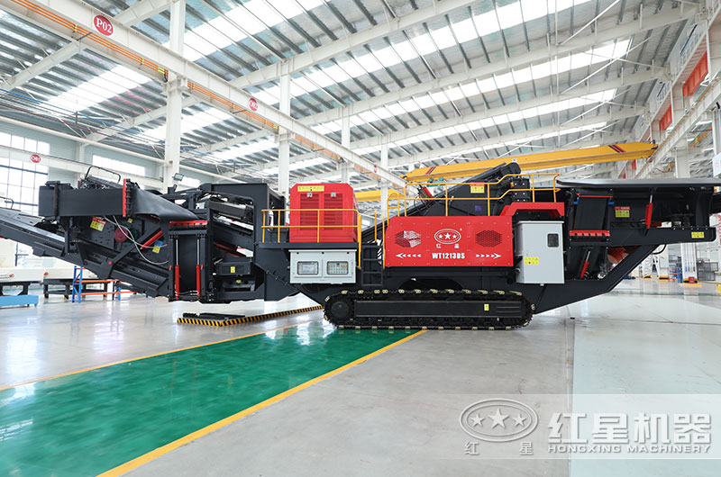 履帶式流動磕石機(jī)圖片 履帶式流動磕石機(jī)圖片