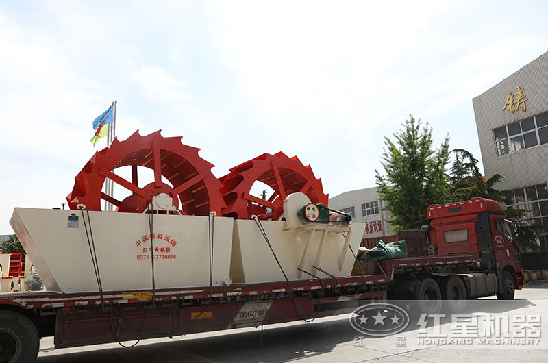 2臺(tái)設(shè)備裝車發(fā)貨 2臺(tái)設(shè)備裝車發(fā)貨