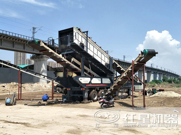 車載流動(dòng)破石子機(jī)2