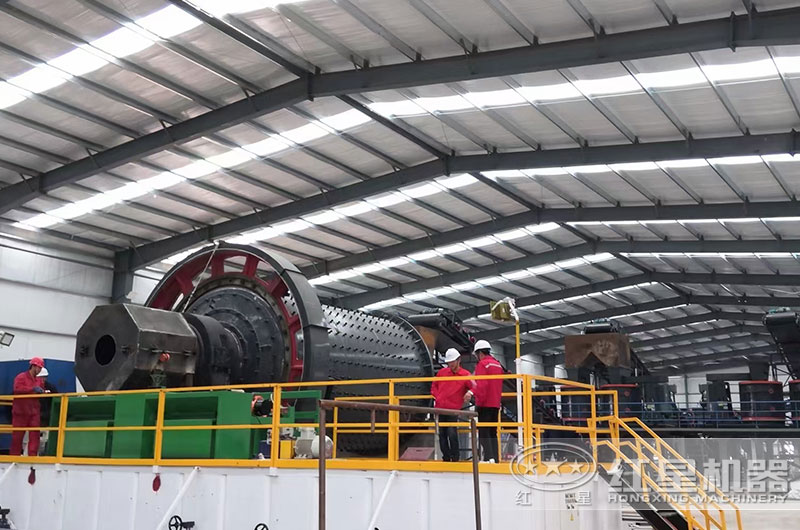 球磨機(jī)客戶現(xiàn)場(chǎng)實(shí)拍圖 球磨機(jī)客戶現(xiàn)場(chǎng)實(shí)拍圖