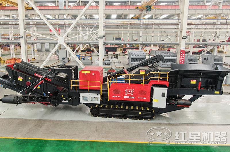 移動履帶碎石機(jī)圖片 移動履帶碎石機(jī)圖片