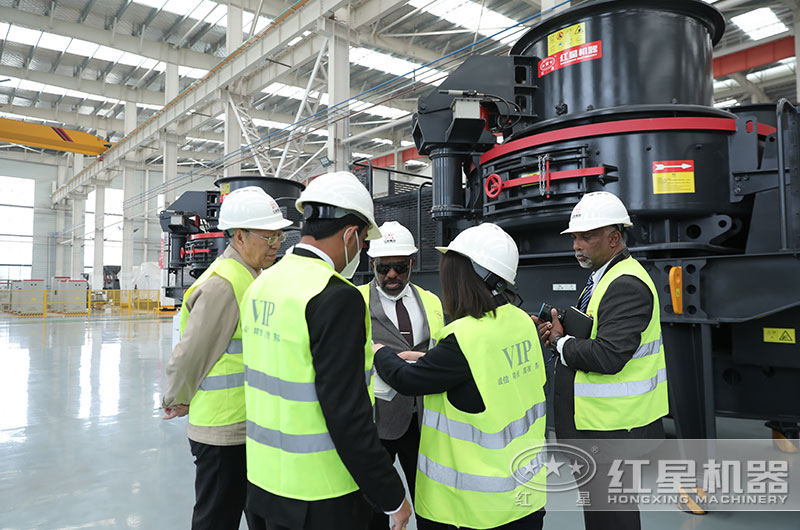 客戶來廠考察設(shè)備 客戶來廠考察設(shè)備