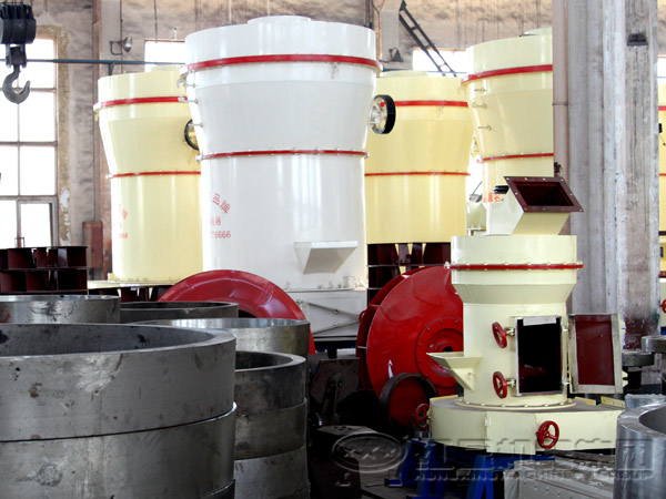 磨粉機生產(chǎn)車間 磨粉機生產(chǎn)車間