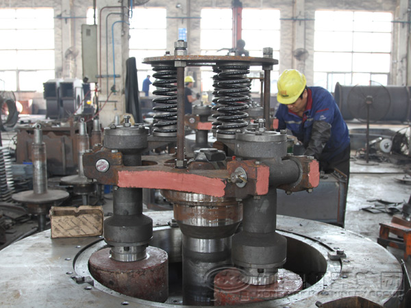 褐煤磨粉機(jī)生產(chǎn)制造