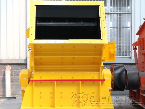 反擊式白云石破碎機(jī)