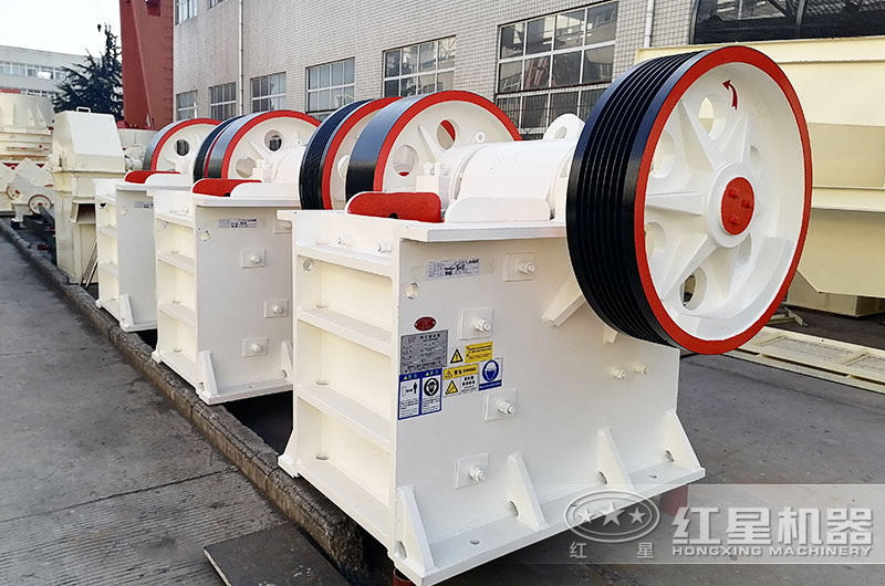 石油焦破碎機(jī)圖片