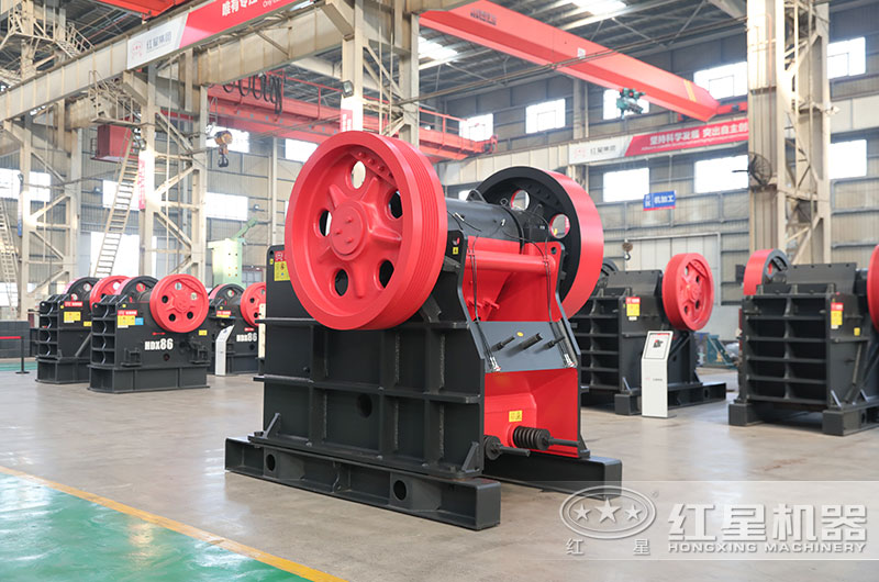 顎式礦石破碎機(jī)圖片 顎式礦石破碎機(jī)圖片