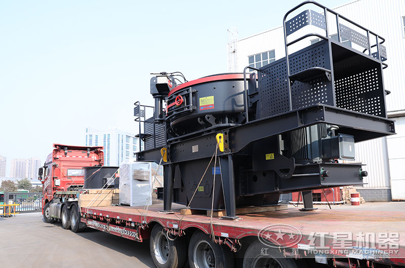 設(shè)備裝車發(fā)往客戶現(xiàn)場 設(shè)備裝車發(fā)往客戶現(xiàn)場