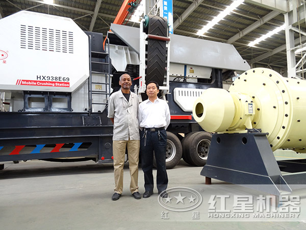 客戶來廠考察試機(jī) 客戶來廠考察試機(jī)