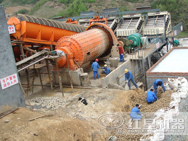 球磨機(jī)現(xiàn)場(chǎng)安裝圖 球磨機(jī)現(xiàn)場(chǎng)安裝圖