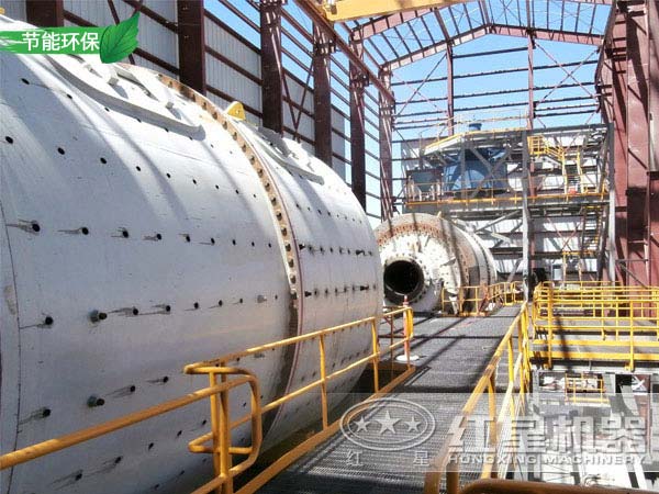 大型球磨機(jī)客戶現(xiàn)場(chǎng)