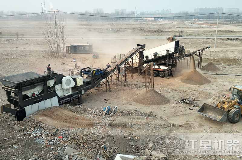 移動(dòng)式的碎石破碎機(jī)加工便捷 移動(dòng)式的碎石破碎機(jī)加工便捷