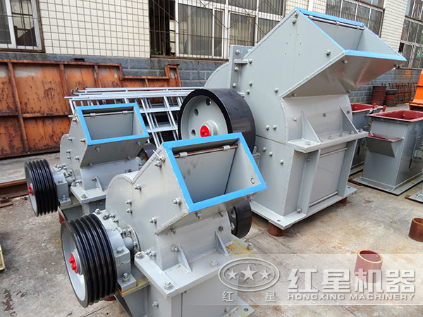 錘式砂石料機(jī)廠家一角