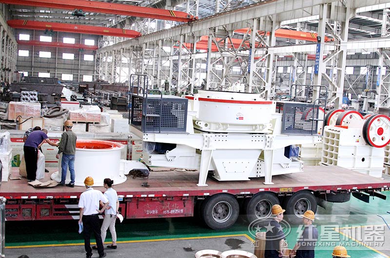 紅星廠家車(chē)間工作現(xiàn)場(chǎng) 紅星廠家車(chē)間工作現(xiàn)場(chǎng)