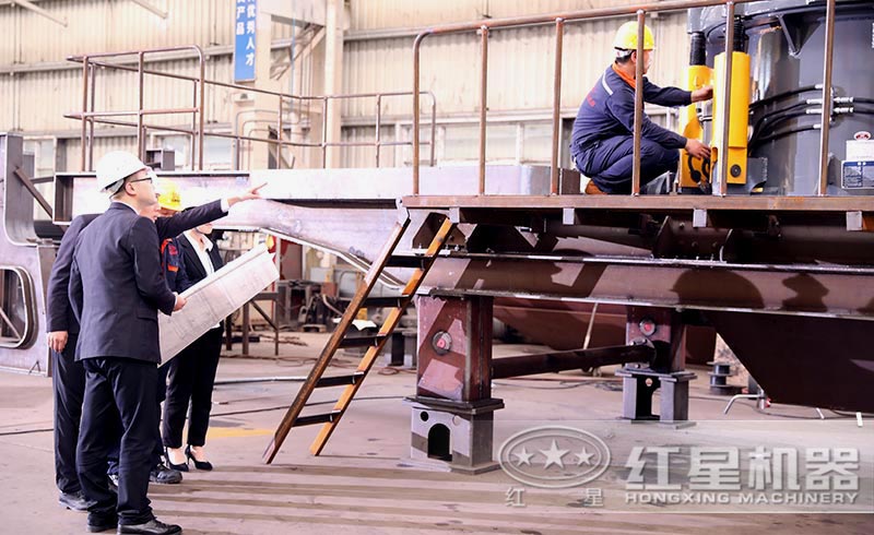 紅星機器為客戶提供一站式服務 紅星機器為客戶提供一站式服務