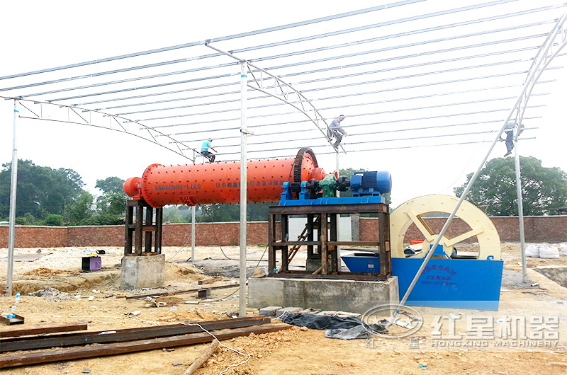 廣西用戶球磨機(jī)磨沙子安裝現(xiàn)場(chǎng) 廣西用戶球磨機(jī)磨沙子安裝現(xiàn)場(chǎng)