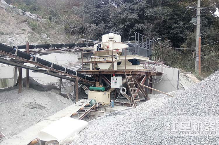 VSI制沙機(jī)作業(yè)現(xiàn)場(chǎng) VSI制沙機(jī)作業(yè)現(xiàn)場(chǎng)