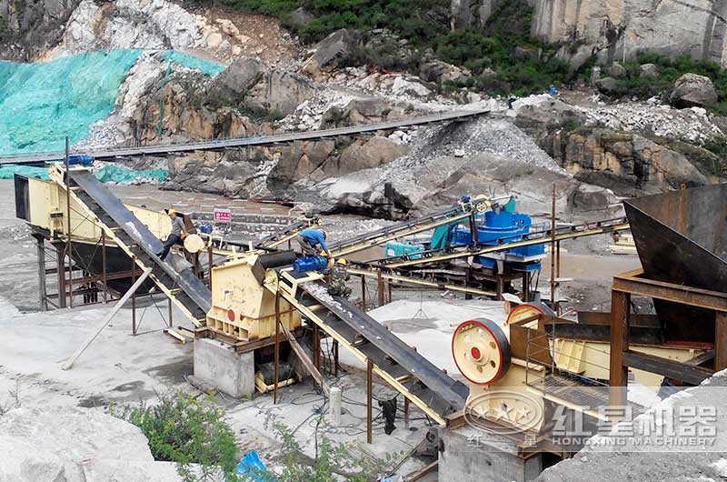 57顎破+反擊破的現(xiàn)場生產(chǎn)線 57顎破+反擊破的現(xiàn)場生產(chǎn)線