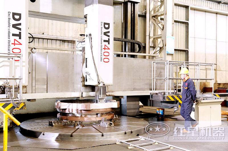 紅星機(jī)器車間作業(yè)現(xiàn)場(chǎng)