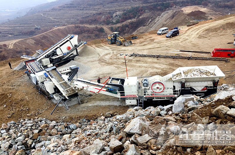 紅星機(jī)器礦石粉碎機(jī)作業(yè)現(xiàn)場 紅星機(jī)器礦石粉碎機(jī)作業(yè)現(xiàn)場