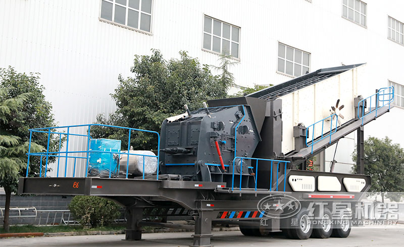 輪胎式反擊破可移動(dòng)式破碎機(jī)