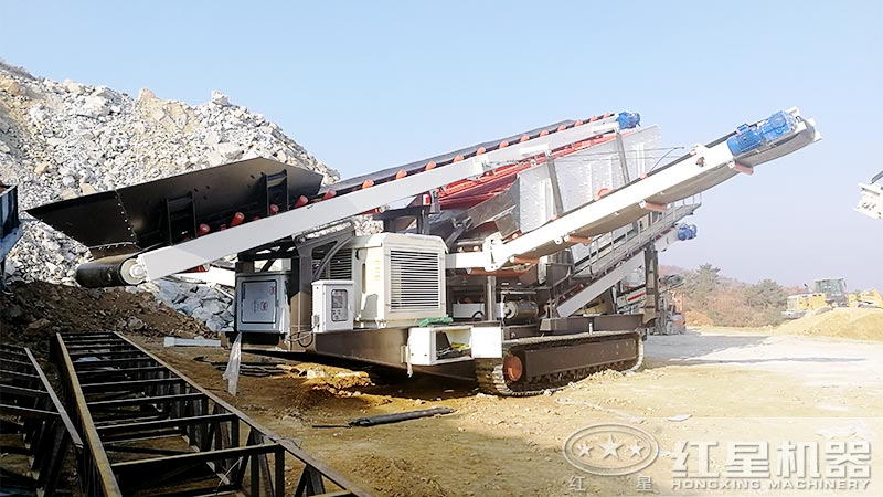 移動汽車載式打石子機(jī)作業(yè)現(xiàn)場 移動汽車載式打石子機(jī)作業(yè)現(xiàn)場