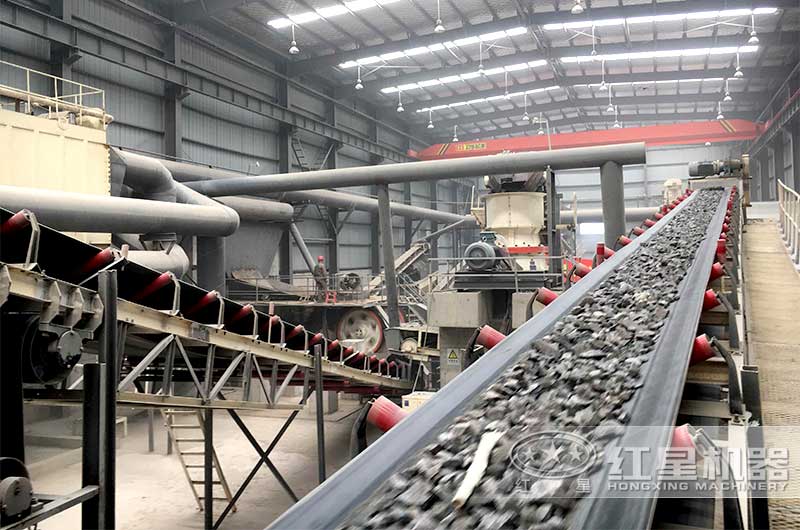 圓錐破作業(yè)現(xiàn)場