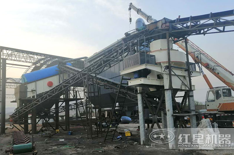 制砂機(jī)生產(chǎn)現(xiàn)場(chǎng) 制砂機(jī)生產(chǎn)現(xiàn)場(chǎng)