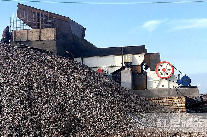 顎式破碎機生產現場 顎式破碎機生產現場