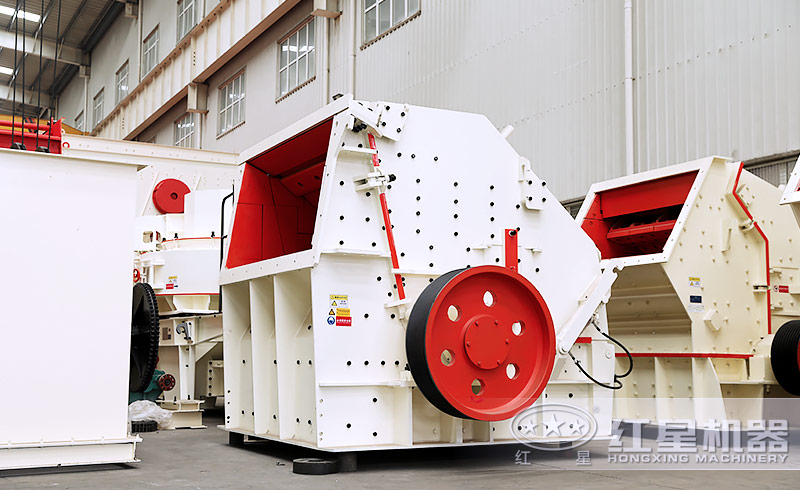 CI系列反擊式破碎機(jī) CI系列反擊式破碎機(jī)